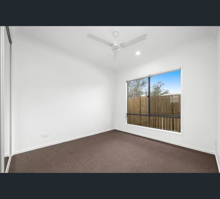 8 Retreat Place, Pallara, Qld 4110 - Photo 5