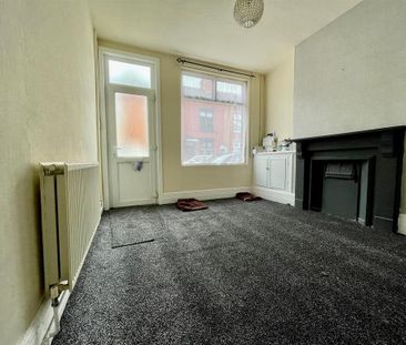 2 bedroom house to rent - Photo 1