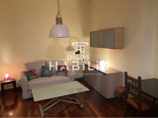 Piso en alquiler en Casco Antiguo - Foto 1