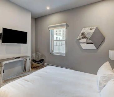 Stanley court — 402 - Photo 5