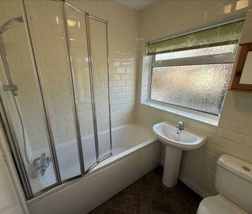 2 bedroom semi-detached bungalow to rent - Photo 5