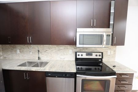 For Lease - 23 Eldora Avenue Unit# 111, Toronto, Ontario - Photo 2