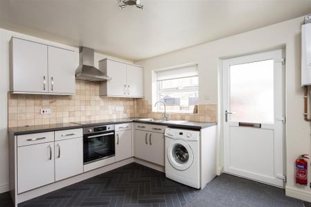 2 bedroom detached house to rent - Photo 4