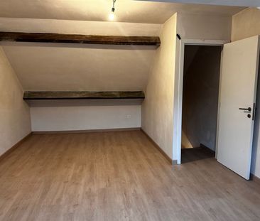 Volledige vernieuwde woning met 3 slpks - Photo 4