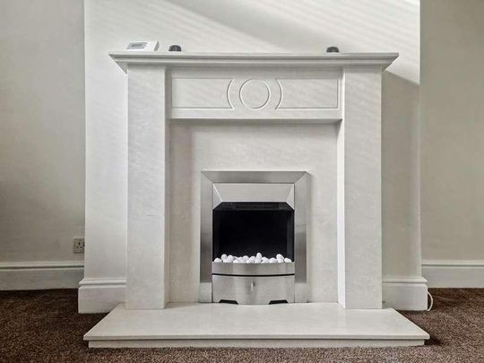 Albert Street, Prestwich, M25 - Photo 1