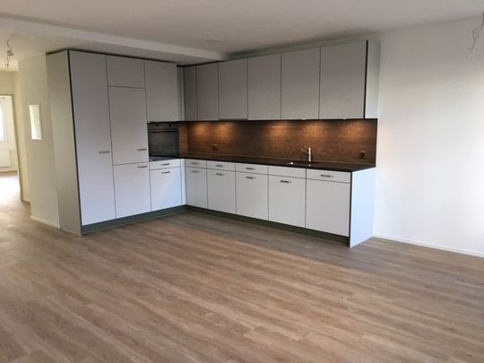 "Sanierte, komfortable 3.5 Zimmerwohnung im Kleinbasel" - Photo 1