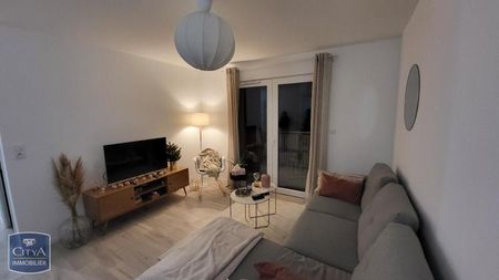 Location Appartement 2 pièces 43m² MONTLOUIS SUR LOIRE 37270 - Photo 2