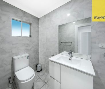 Modern 3-Bedroom Home in prime location - Photo 2