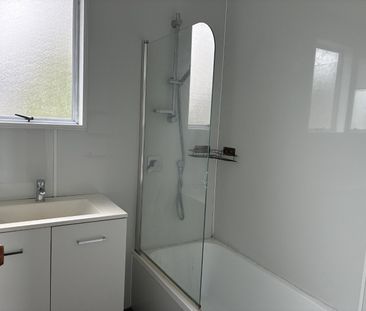 3 bedroom family home - Photo 2