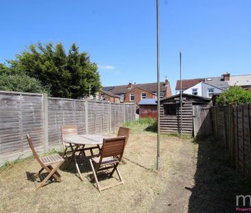 2 bedroom property to rent - Photo 4