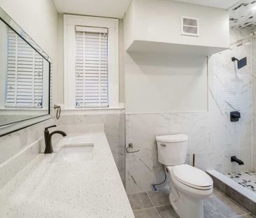 For Lease - 31 Tyndall Avenue Unit# 301, Toronto, Ontario - Photo 4