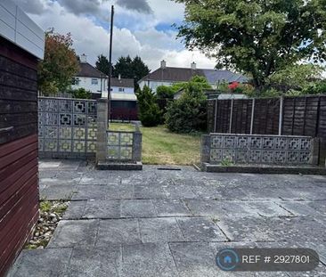 3 bedroom semi-detached house to rent - Photo 3