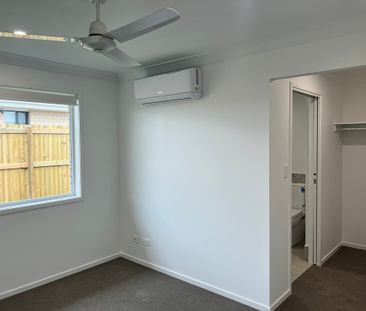 3 Kashmir Cct, Greenbank QLD 4124 - House For Rent | Domain - Photo 2