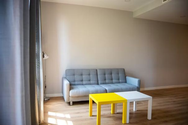 Carrer de Sants, Barcelona, Catalonia 08014 - Foto 1