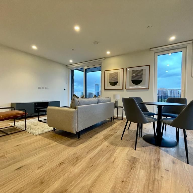 2 bedroom flat to rent - Photo 1