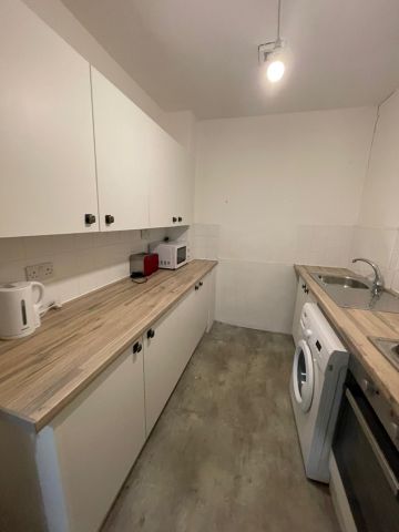 3 Bed Flat, Cecil Street, G12 - Photo 3