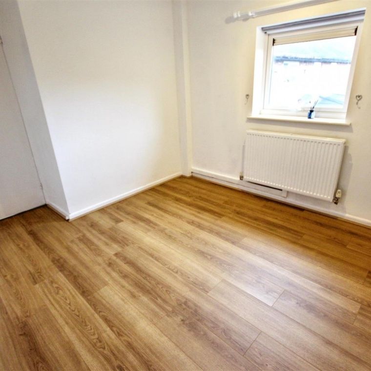 2 Bedroom Flat/Apartment To Let - Photo 1