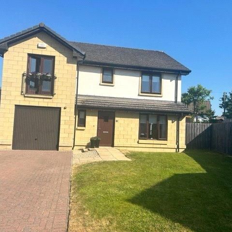 5 bedroom detached house to rent - Photo 1