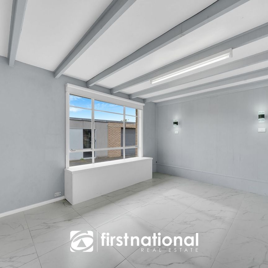 Quiet street with fantastic neighbours - Photo 1