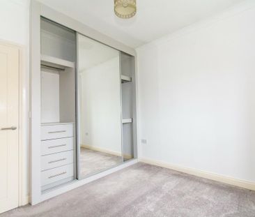 2 bedroom semi-detached house to rent - Photo 3