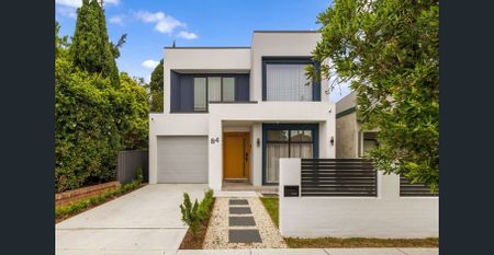 IMPRESSIVE ARCHITECT DESIGNED HOUSE - Photo 4