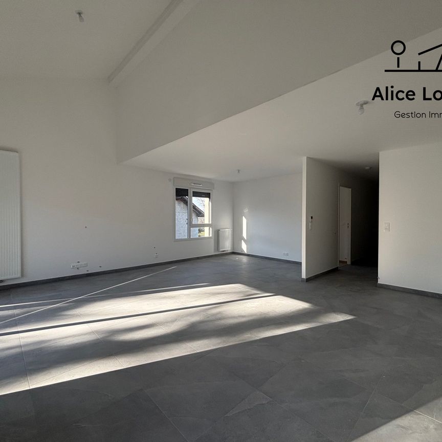 Location Appartement 3 pièces 83m² BRENTHONNE 74890 - Photo 1