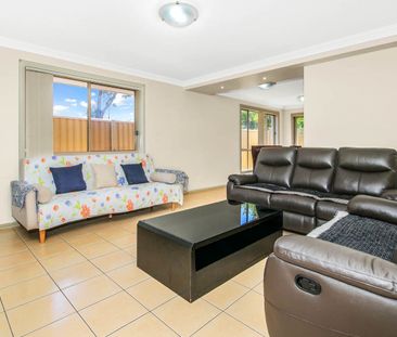 IMMACULATE TOWNHOUSE IN THE HEART OF ROOTY HILL! - Photo 1