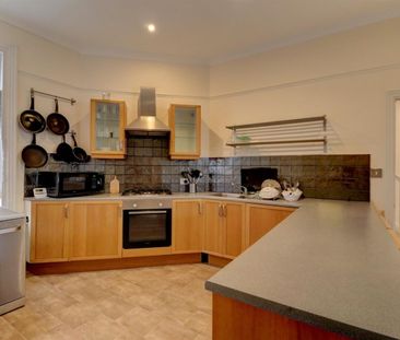 2 BED Apartment To rent - Photo 5