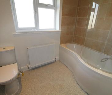 3 bedroom detached house to rent - Photo 6