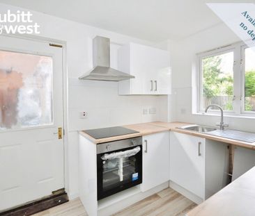 3 bedroom semi-detached house to rent - Photo 6