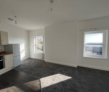 Market Place, Uttoxeter - Photo 3