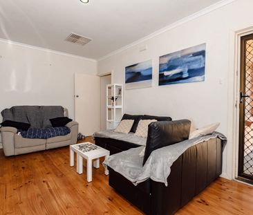 6 Reid Street Whyalla Norrie SA 5608 - Photo 2