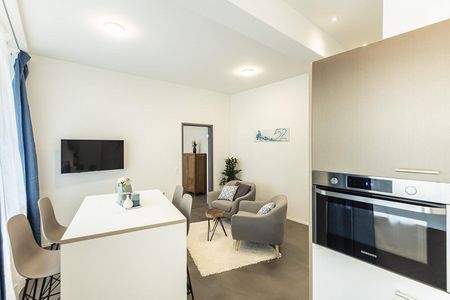 möblierte Wohnung an fantastischer Lage - Photo 2