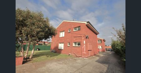 2 bedroom flat very close to Westall train station. CITY WIDE REAL ESTATE - Photo 2