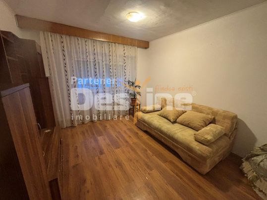 Apartament cu 3 camere, suprafata generoasa de 74 mp, la baz - Fotografie 1