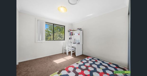Double Story Townhouse for Lease // walk to Ingleburn Station // Walk to shops - Photo 1