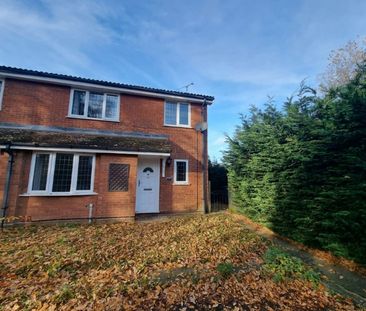 Semi-detached house to rent on - Photo 6