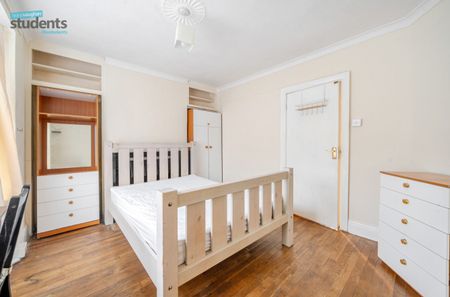 5 bedroom terraced house to rent - Photo 2