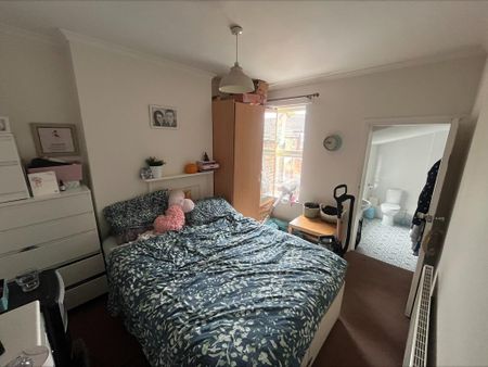 2 bedroom terraced house to rent - Photo 3