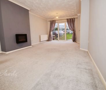 4 bedroom detached house to rent - Photo 2
