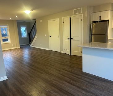 For Lease - 235 Chapel Hill Drive Unit# 19, Waterloo, Ontario - Photo 4