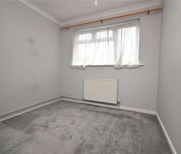 Britten Road, Basingstoke, Hampshire, RG22 - Photo 4