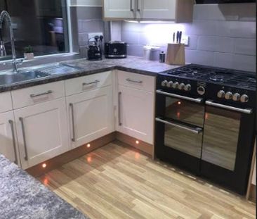 4 bedroom house to rent - Photo 4