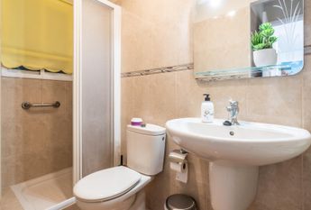 ALQUILER TEMPORAL EN LOS CRISTIANOS. DISPONIBLE ÚNICAMENTE LOS MESES DE MARZO A SEPTIEMBRE – 0067-03995