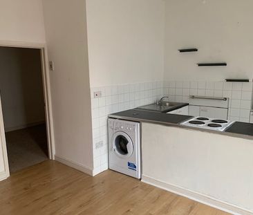 1 Bed Flat, Arundel Gardens, IG3 - Photo 3