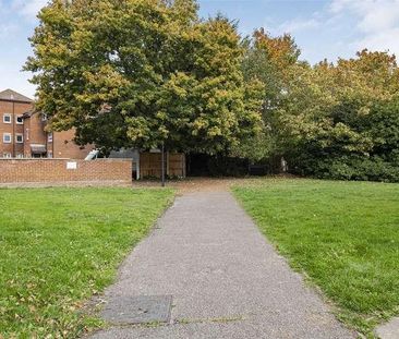 Bader Gardens, Slough, SL1 - Photo 6