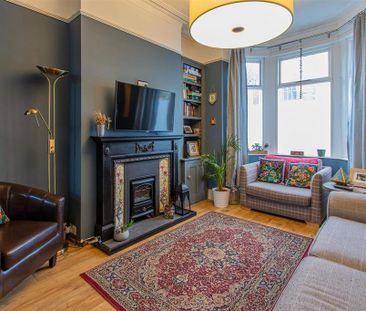 2 bedroom terraced house to rent - Photo 2