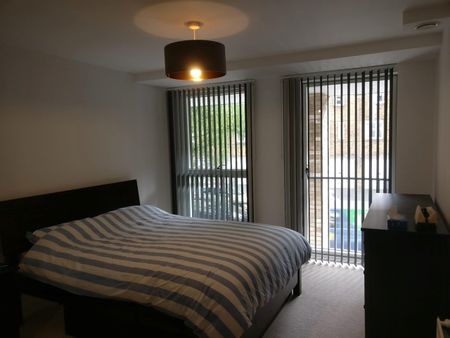 2 Bed Flat, Bridgestone House, SE16 - Photo 3