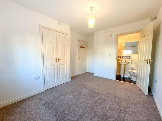 3 bedroom semi-detached house to rent - Photo 1