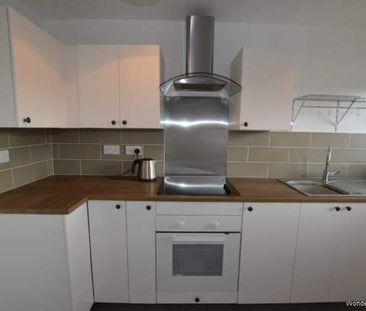 2 bedroom property to rent in Wirral - Photo 4